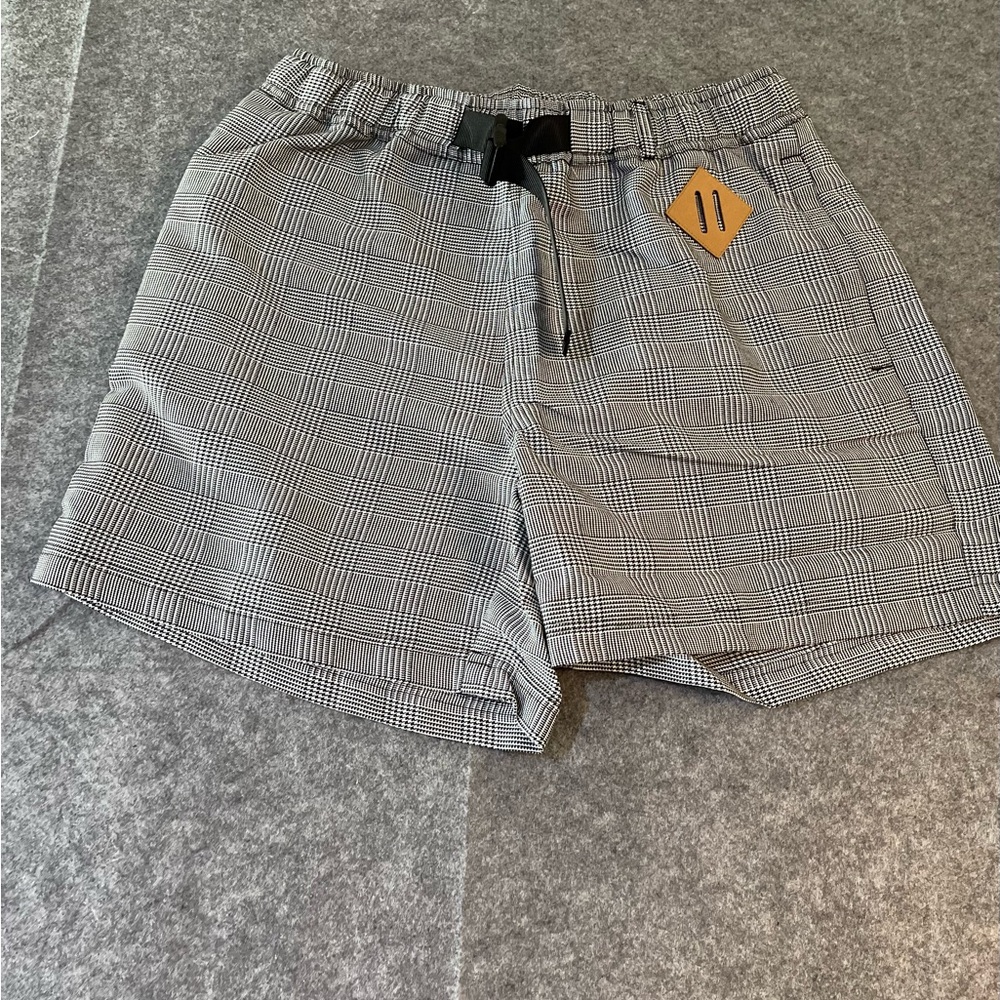 Mark Mcnairy Gray Plaid Explorer Shorts with Elastic Waistband and‎ Lightweight